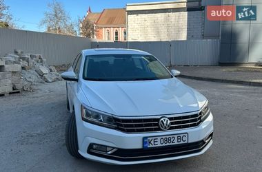 Седан Volkswagen Passat 2017 в Кривом Роге