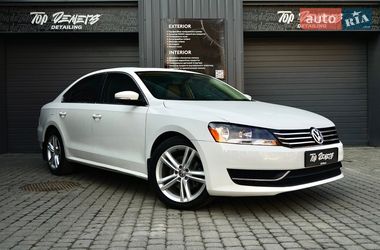 Седан Volkswagen Passat 2014 в Львові