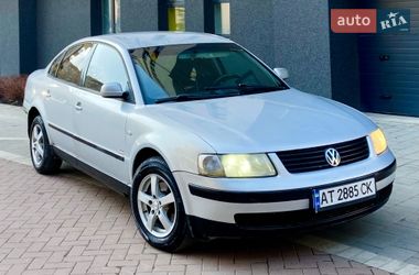 Седан Volkswagen Passat 2000 в Ивано-Франковске