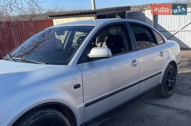 Седан Volkswagen Passat 1998 в Фастове