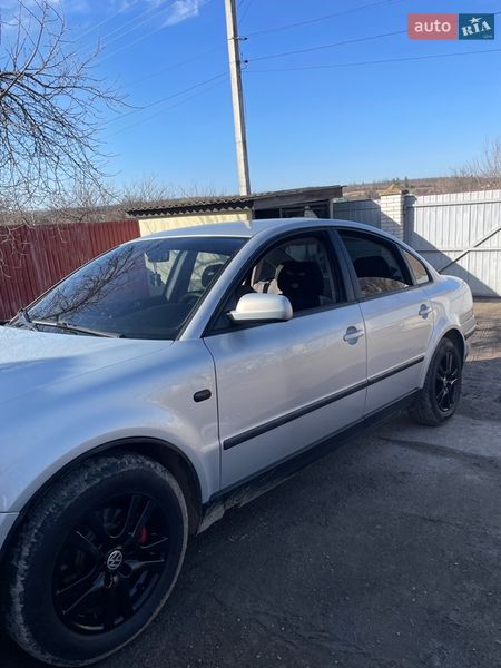 Седан Volkswagen Passat 1998 в Фастове