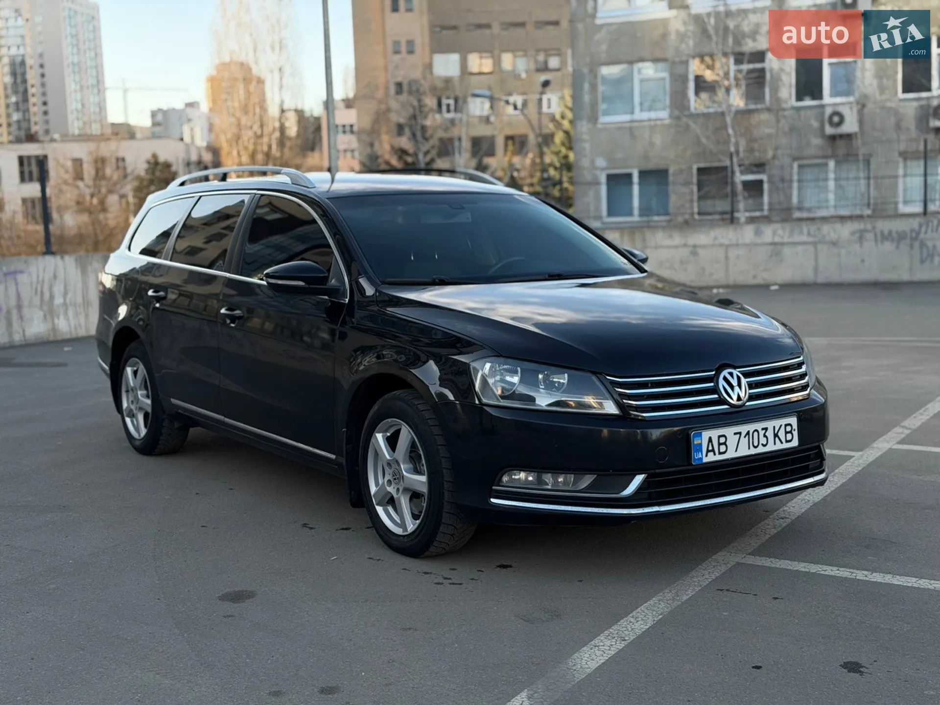 2010 Volkswagen Passat - мініатюра 9