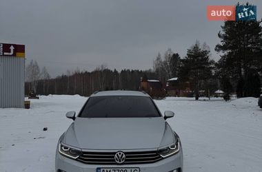 Универсал Volkswagen Passat 2017 в Житомире