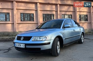 Седан Volkswagen Passat 1998 в Лысянке