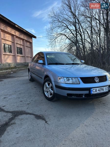 Седан Volkswagen Passat 1998 в Жашкове