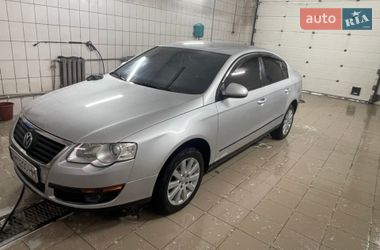 Седан Volkswagen Passat 2008 в Звягелі