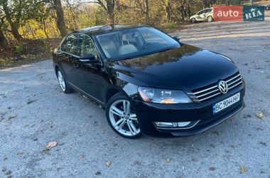 Седан Volkswagen Passat 2014 в Львові