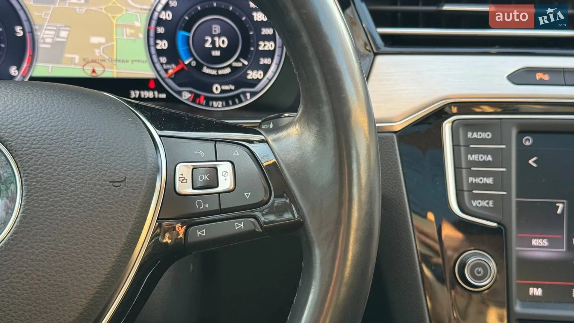 2016 Volkswagen Passat - мініатюра 19