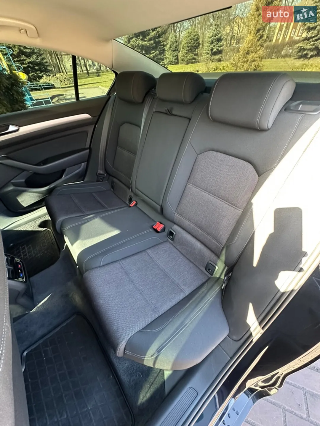 2015 Volkswagen Passat - мініатюра 29
