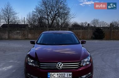 Седан Volkswagen Passat 2015 в Львові