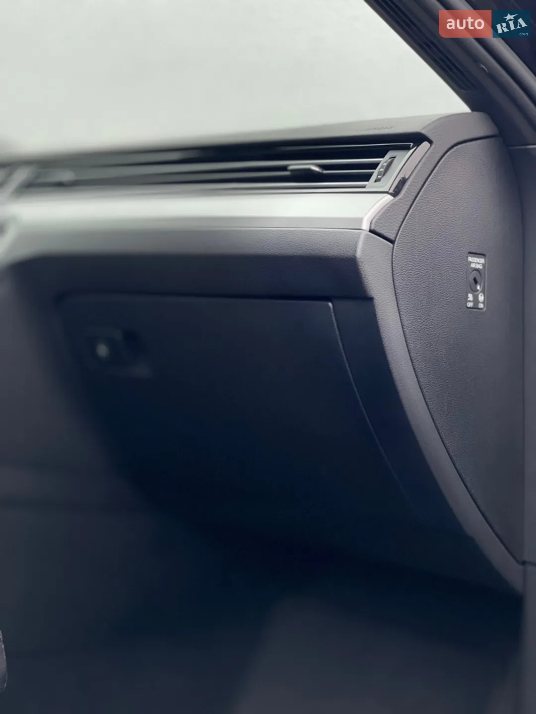 2019 Volkswagen Passat - мініатюра 28