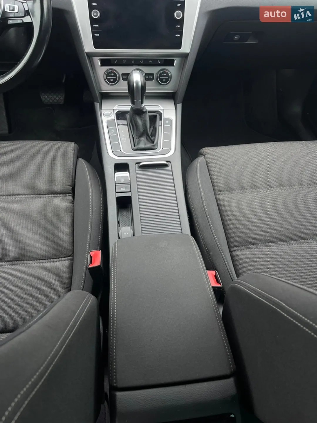2019 Volkswagen Passat - мініатюра 44