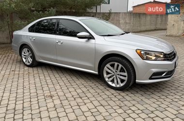 Седан Volkswagen Passat 2018 в Тернополе