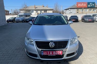 Універсал Volkswagen Passat 2010 в Луцьку