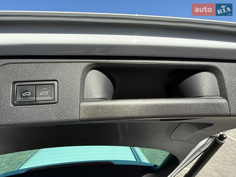 Универсал Volkswagen Passat 2022 в Луцке