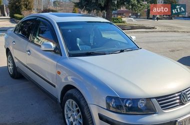 Седан Volkswagen Passat 1997 в Збараже