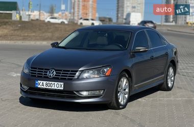 Седан Volkswagen Passat 2011 в Києві