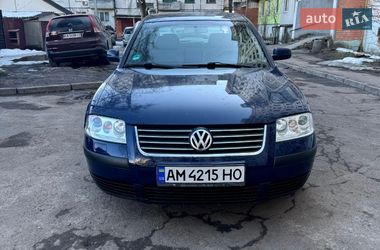 Седан Volkswagen Passat 2001 в Житомирі