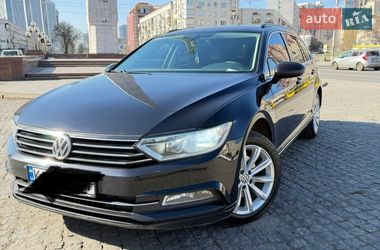 Універсал Volkswagen Passat 2015 в Києві