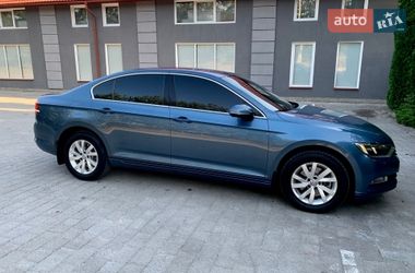 Седан Volkswagen Passat 2018 в Тернополе