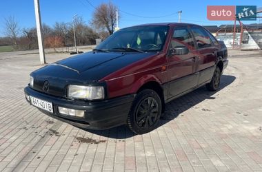 Седан Volkswagen Passat 1991 в Городенке