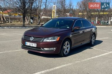Седан Volkswagen Passat 2012 в Киеве