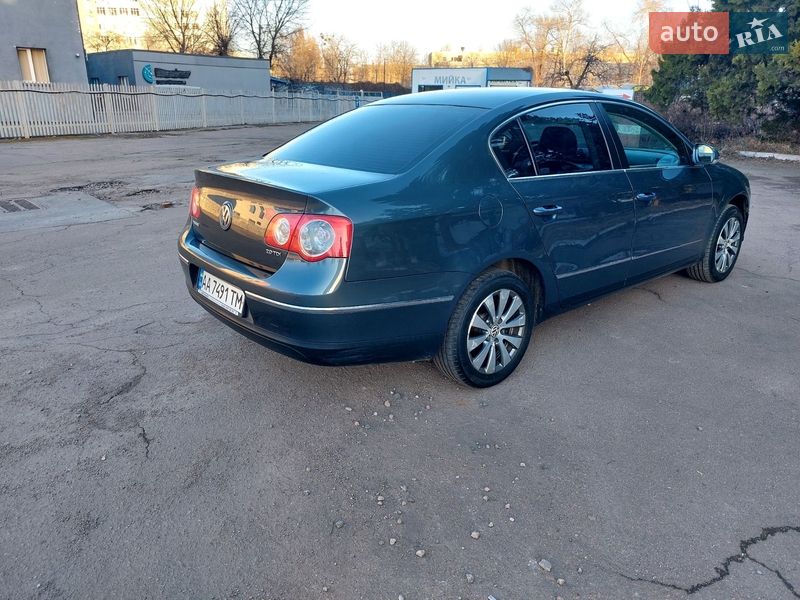Седан Volkswagen Passat 2010 в Киеве