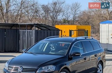 Универсал Volkswagen Passat 2014 в Стрые