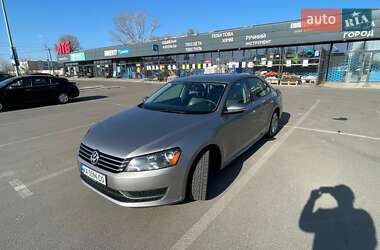 Седан Volkswagen Passat 2012 в Киеве