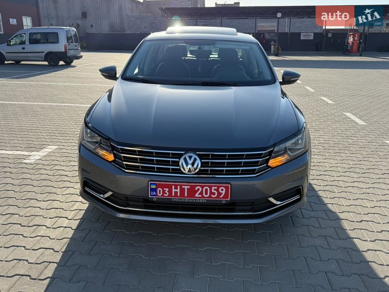 Седан Volkswagen Passat 2018 в Дубно