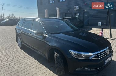Універсал Volkswagen Passat 2014 в Києві
