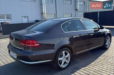 Седан Volkswagen Passat 2011 в Мукачевому
