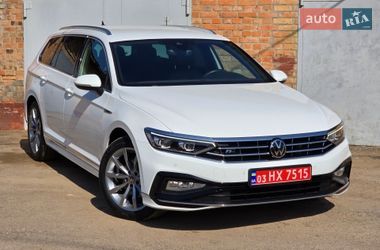 Універсал Volkswagen Passat 2022 в Житомирі
