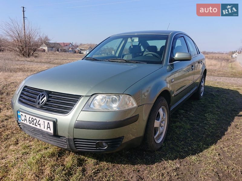 Седан Volkswagen Passat 2001 в Черкассах