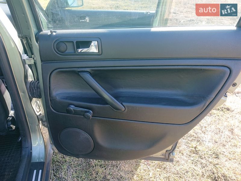 Седан Volkswagen Passat 2001 в Черкассах