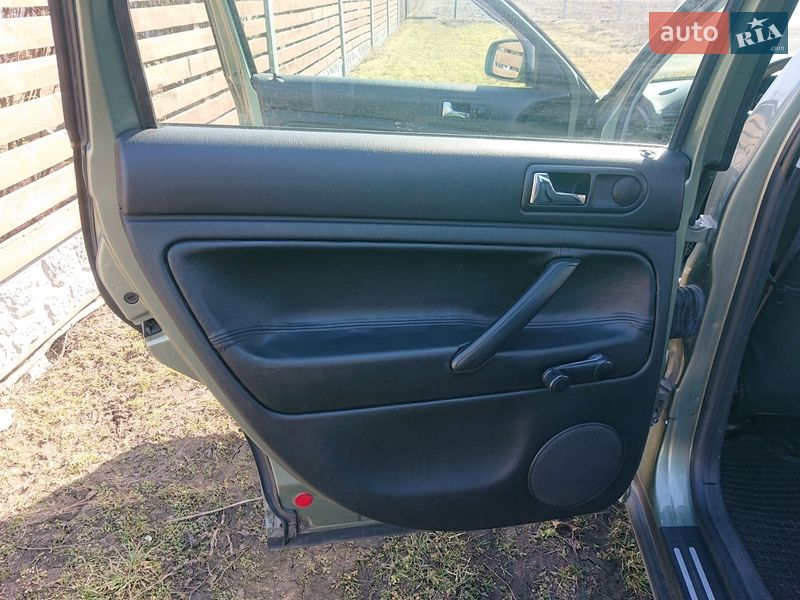 Седан Volkswagen Passat 2001 в Черкассах