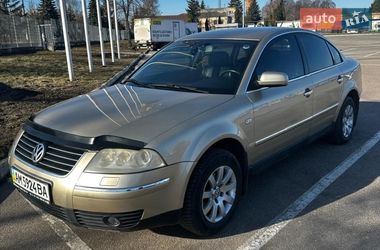 Седан Volkswagen Passat 2002 в Житомирі
