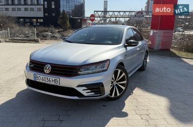 Седан Volkswagen Passat 2018 в Тернополі