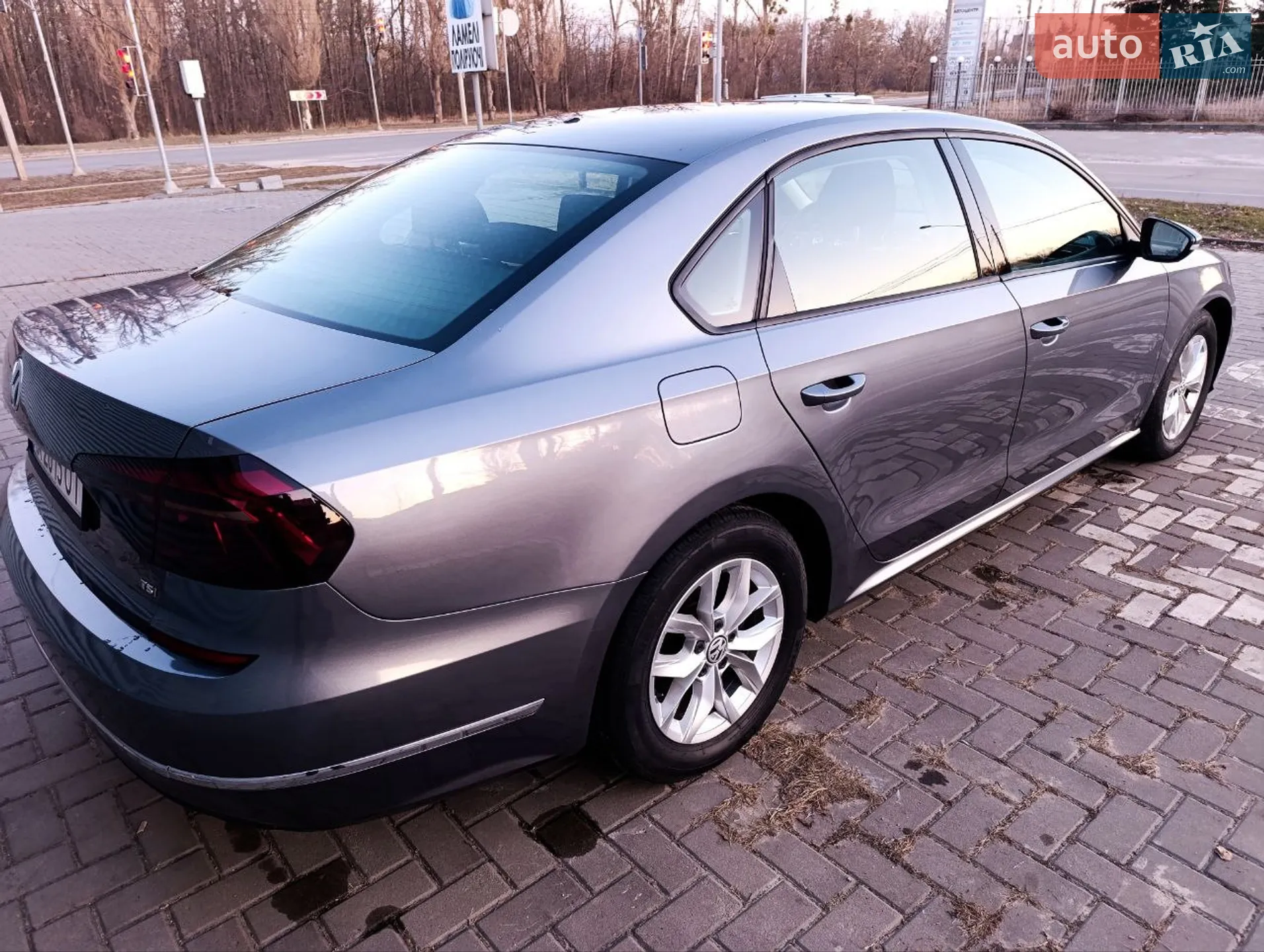 2017 Volkswagen Passat - мініатюра 3