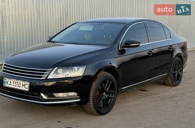 Седан Volkswagen Passat 2011 в Киеве