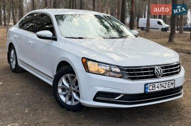 Седан Volkswagen Passat 2015 в Чернигове