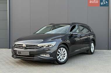 Універсал Volkswagen Passat 2022 в Луцьку