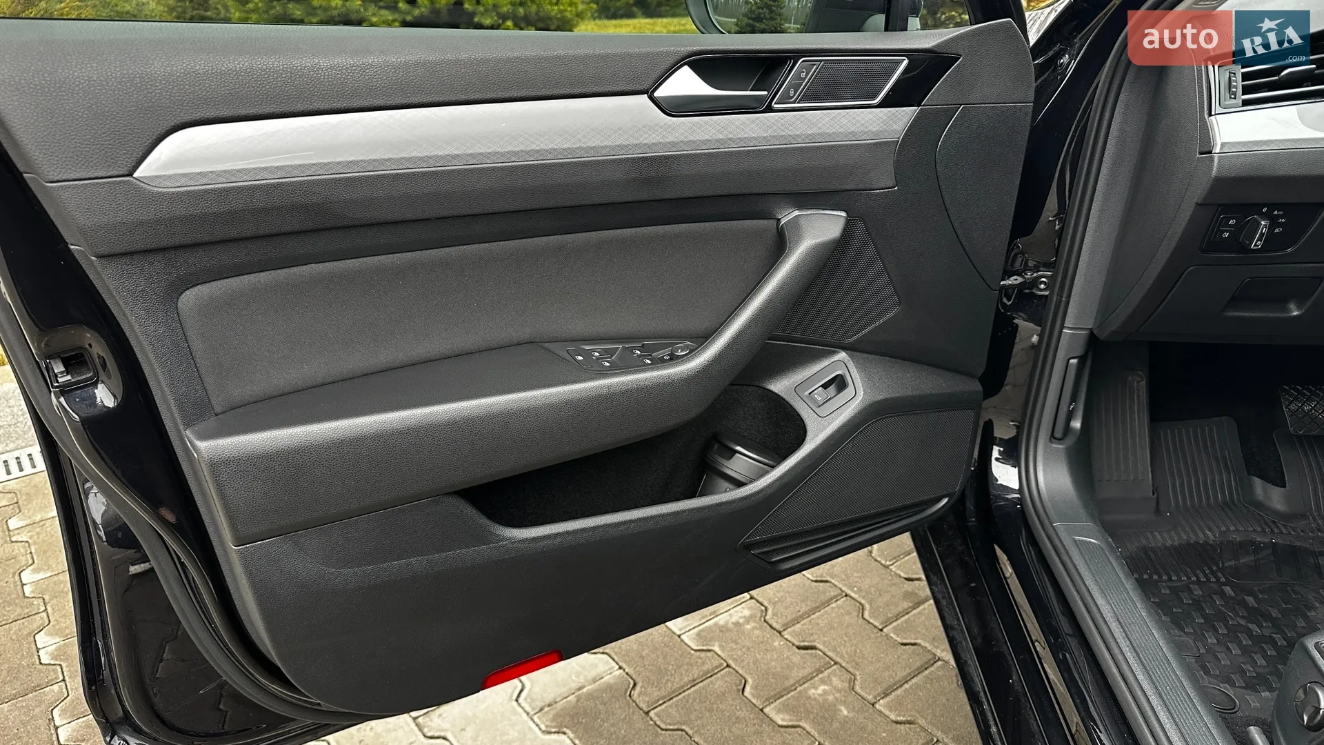 2020 Volkswagen Passat - мініатюра 17