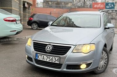 Универсал Volkswagen Passat 2005 в Киеве