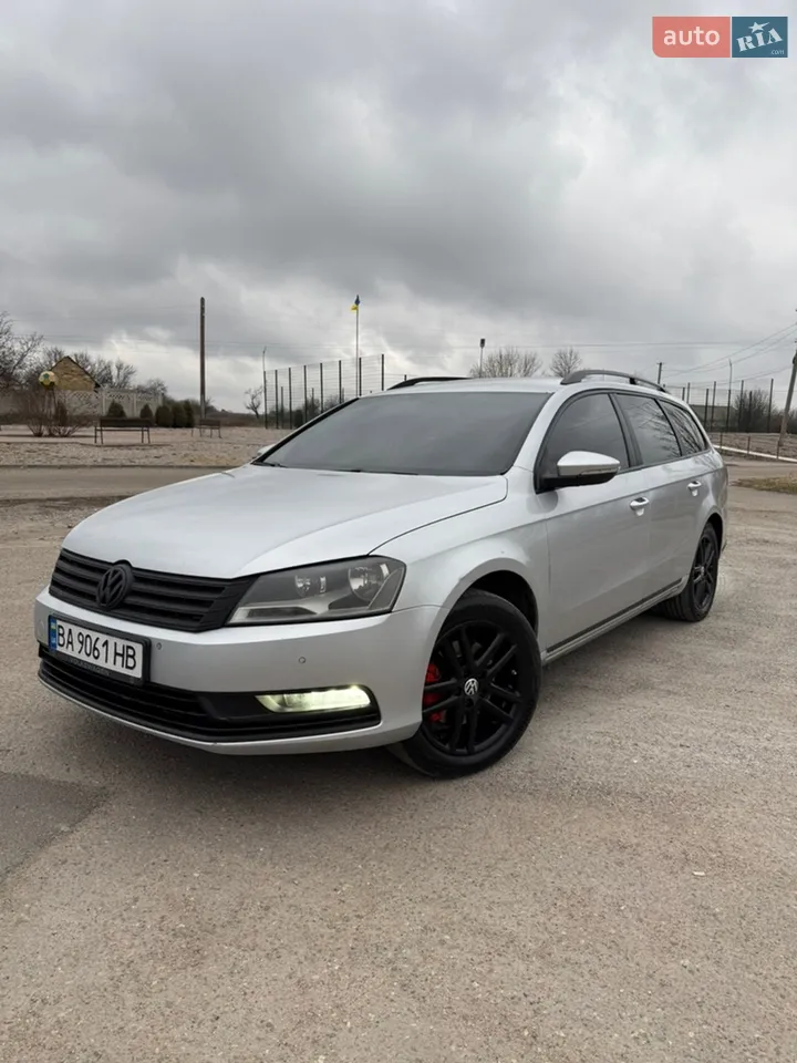 2010 Volkswagen Passat - мініатюра 35