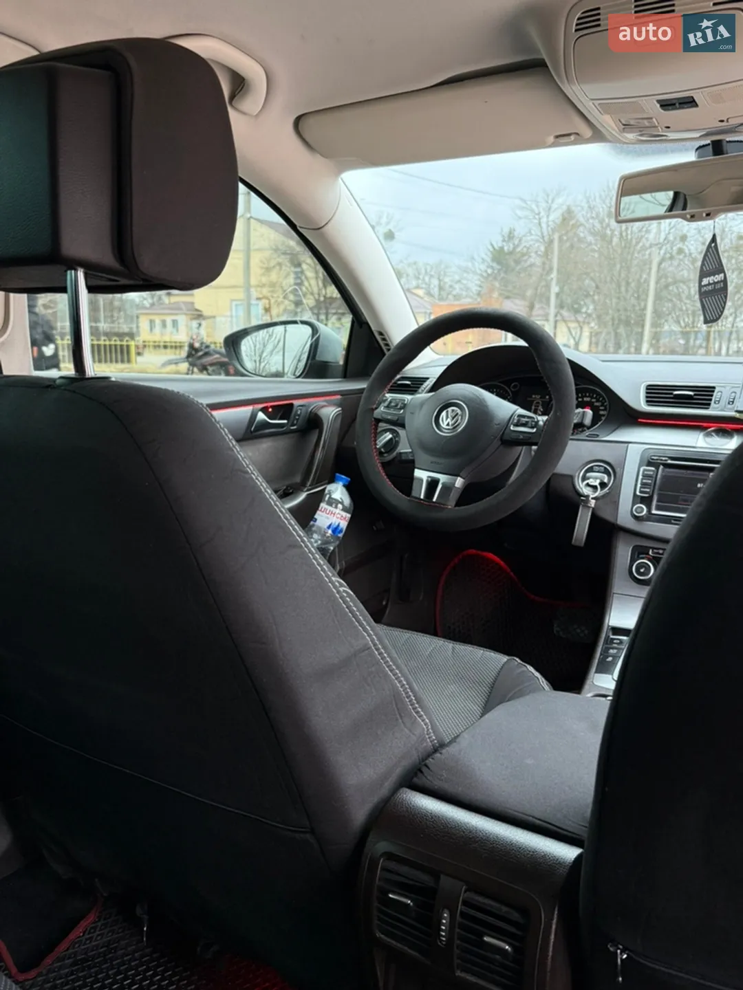 2010 Volkswagen Passat - мініатюра 13