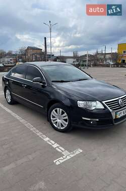 Седан Volkswagen Passat 2006 в Житомире