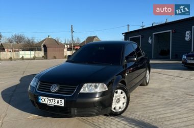 Седан Volkswagen Passat 2002 в Харькове
