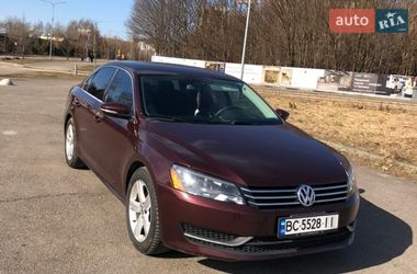 Седан Volkswagen Passat 2012 в Львове