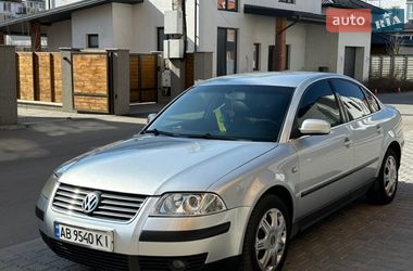 Седан Volkswagen Passat 2003 в Виннице